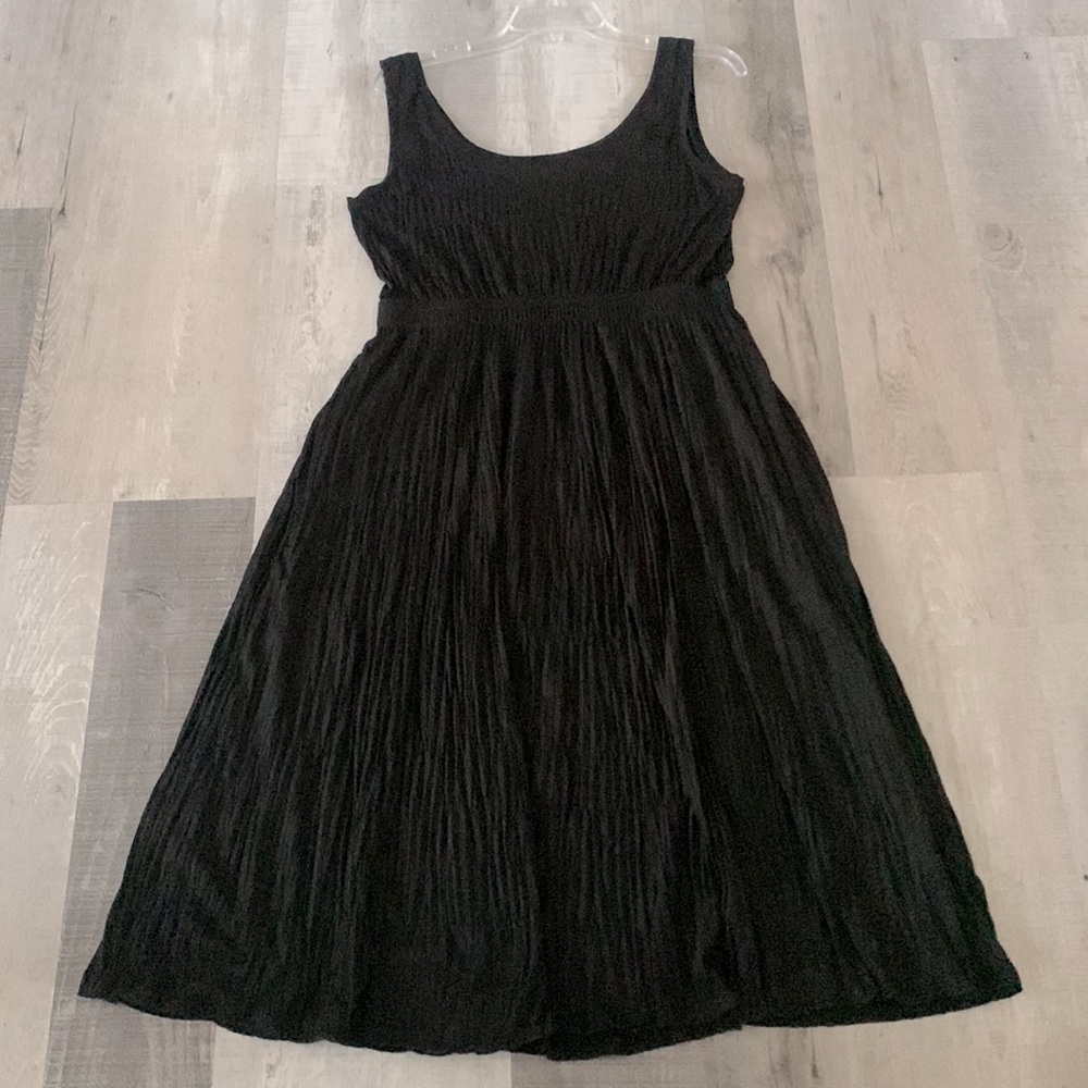 VINCE THE Scoop neck tank dress black crinkle/pleat texture fully lined women M